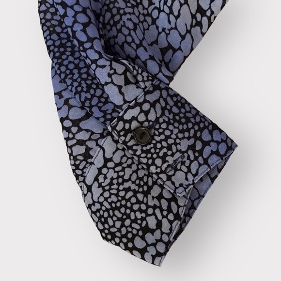 Made For Each Other size small animal print blue & black long sleeve button down - Picture 5 of 5